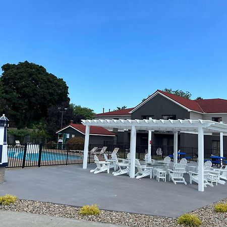 La Quinta Inn By Wyndham Sandusky Near Cedar Point Экстерьер фото